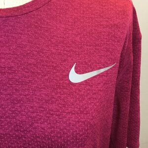 Nike Mens XXL Dri-Fit Running Shirt Magenta Polyester Lightweight Activewear